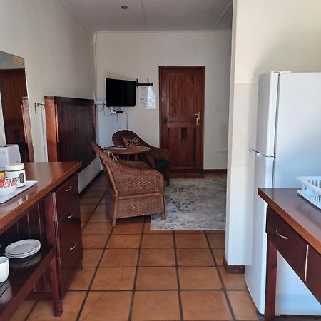 Aant Dorpseind Hotel Vanrhynsdorp Luaran gambar